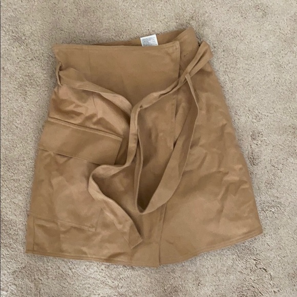 H&M Dresses & Skirts - H&M Skirt
